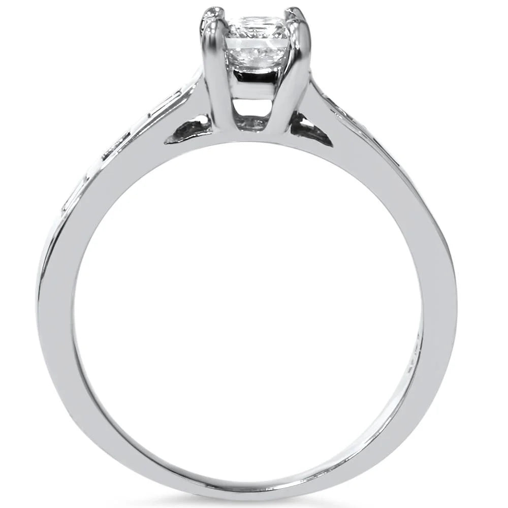14K White Gold Diamond Ring Z829