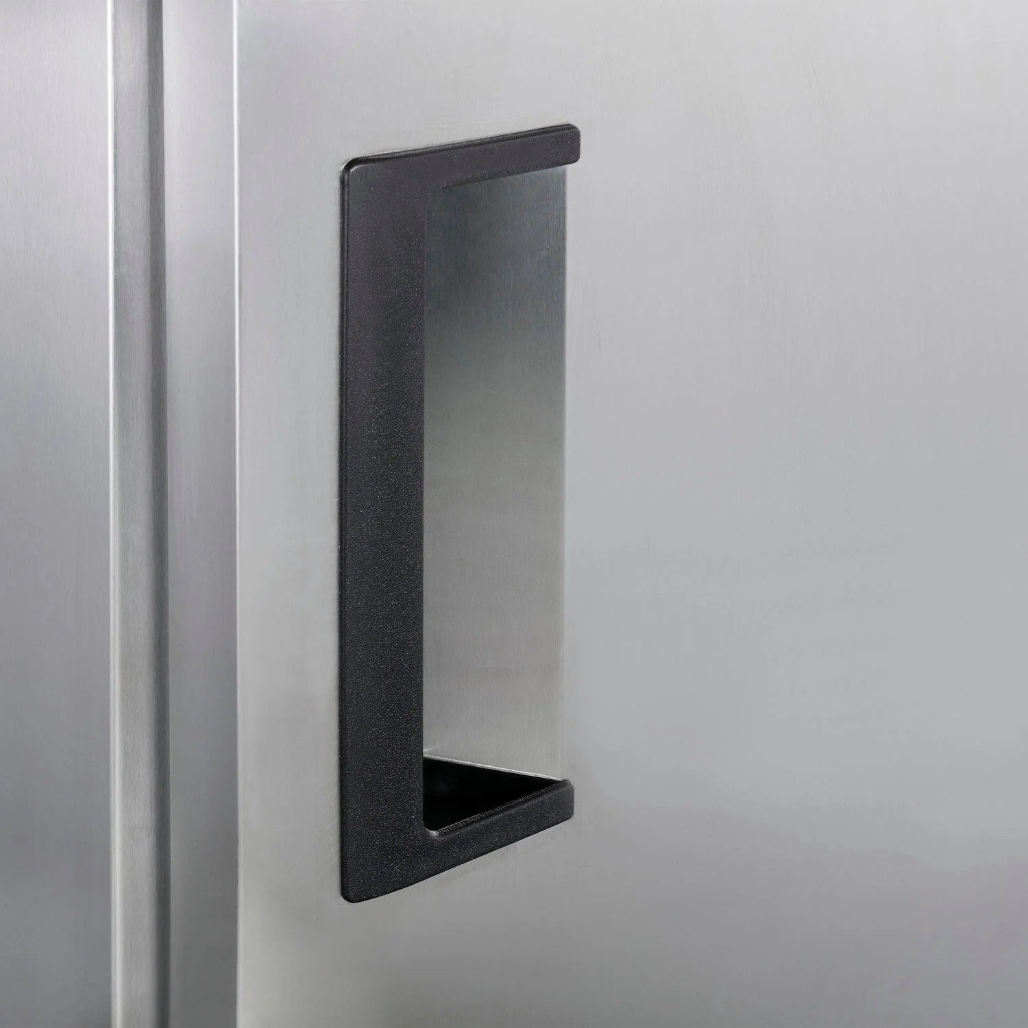 4 Solid Doors 47 Cu. Ft. Refrigerator C444