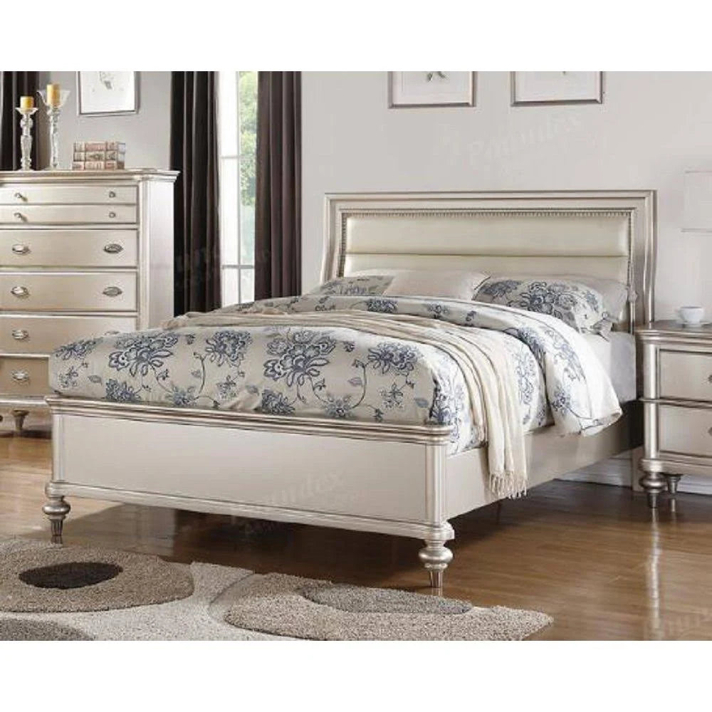 Silver Eastern King Bed N16633