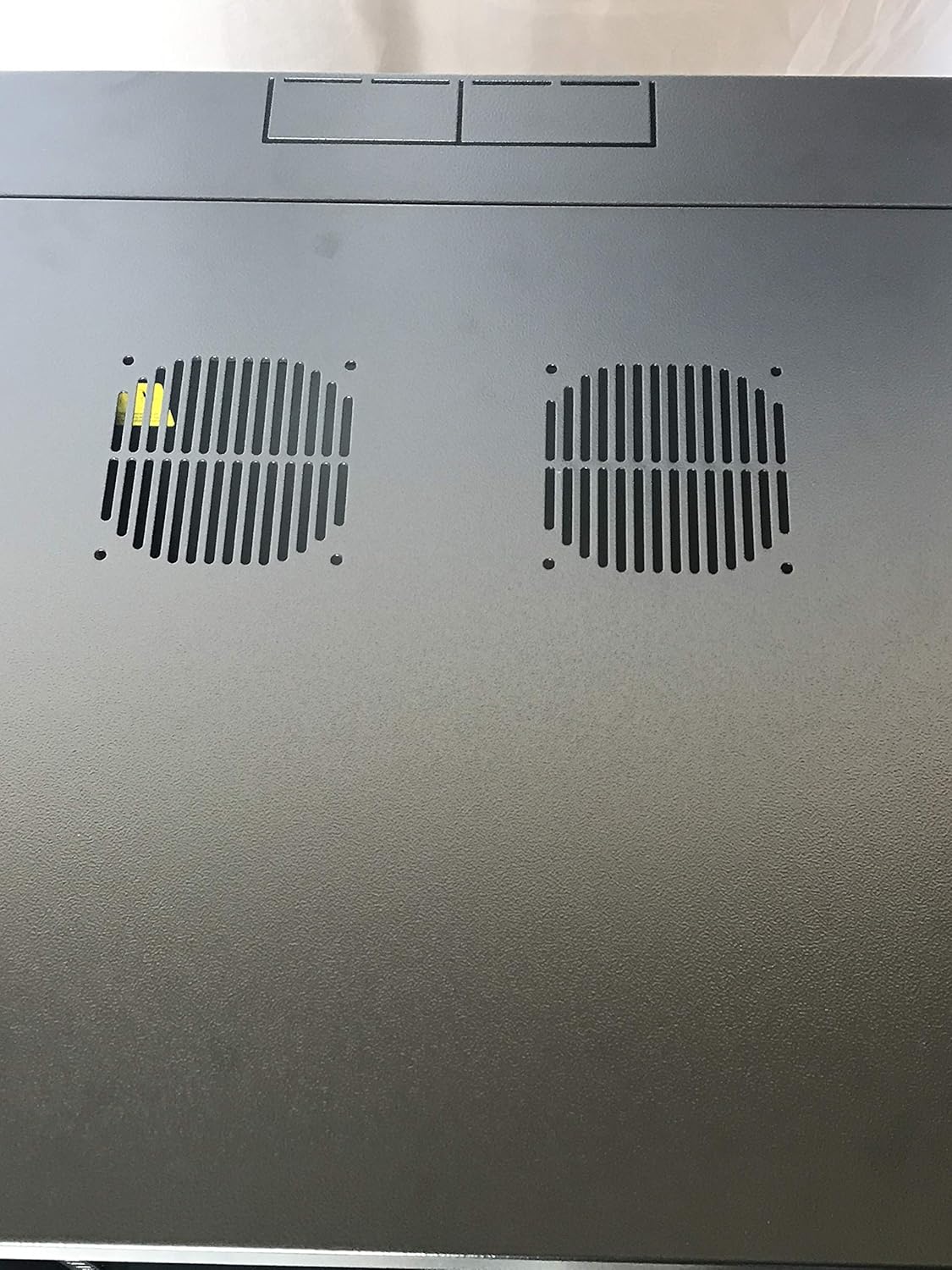 22U Wall Mount Network Server Cabinet Rack Enclosure with Ventilated Door Lock N662
