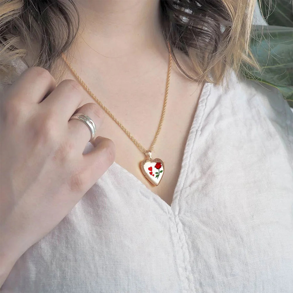 Solid 14K Yellow Gold Sweetheart Locket Necklace Pendants N112