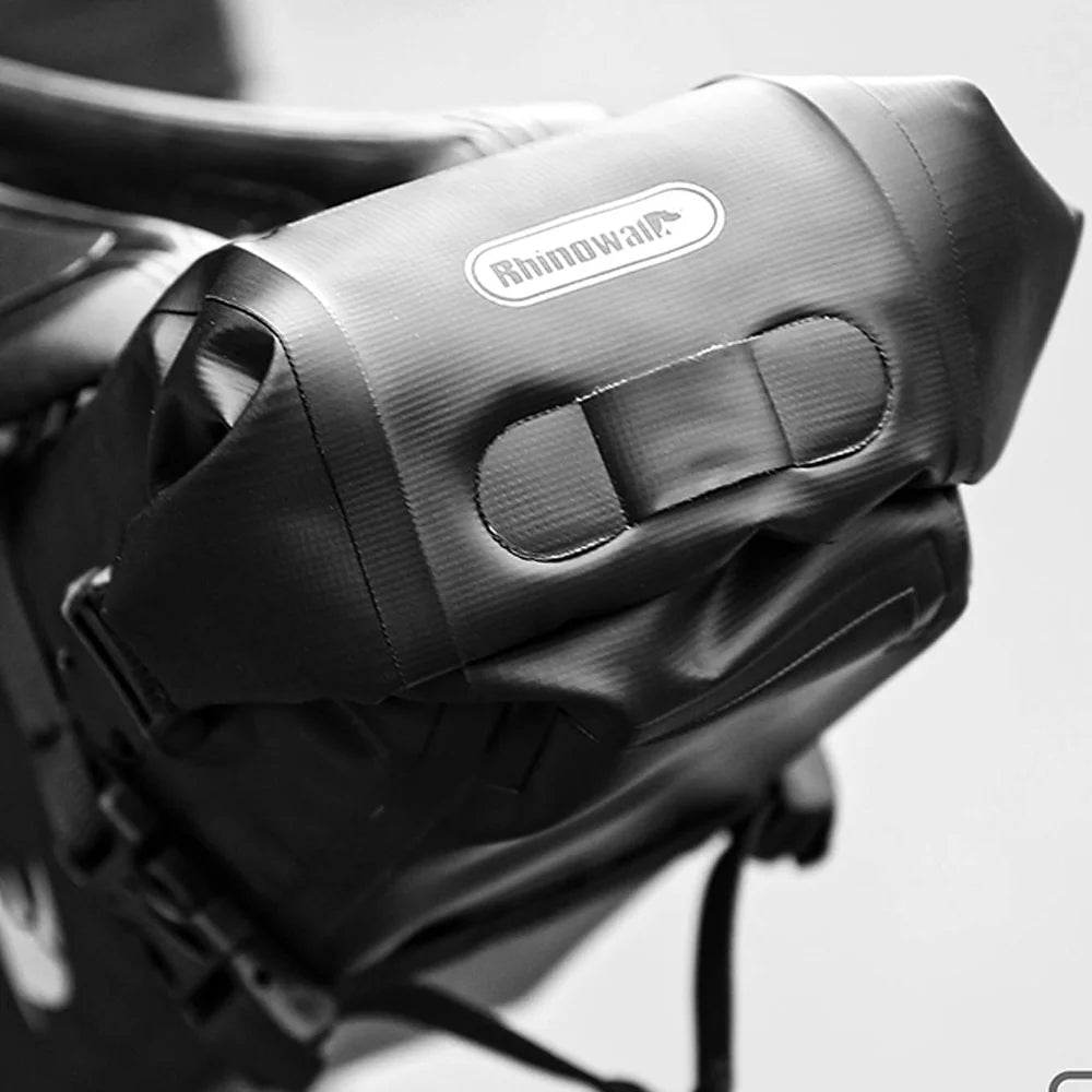 4L Waterproof Bicycle Tail Bag Y997