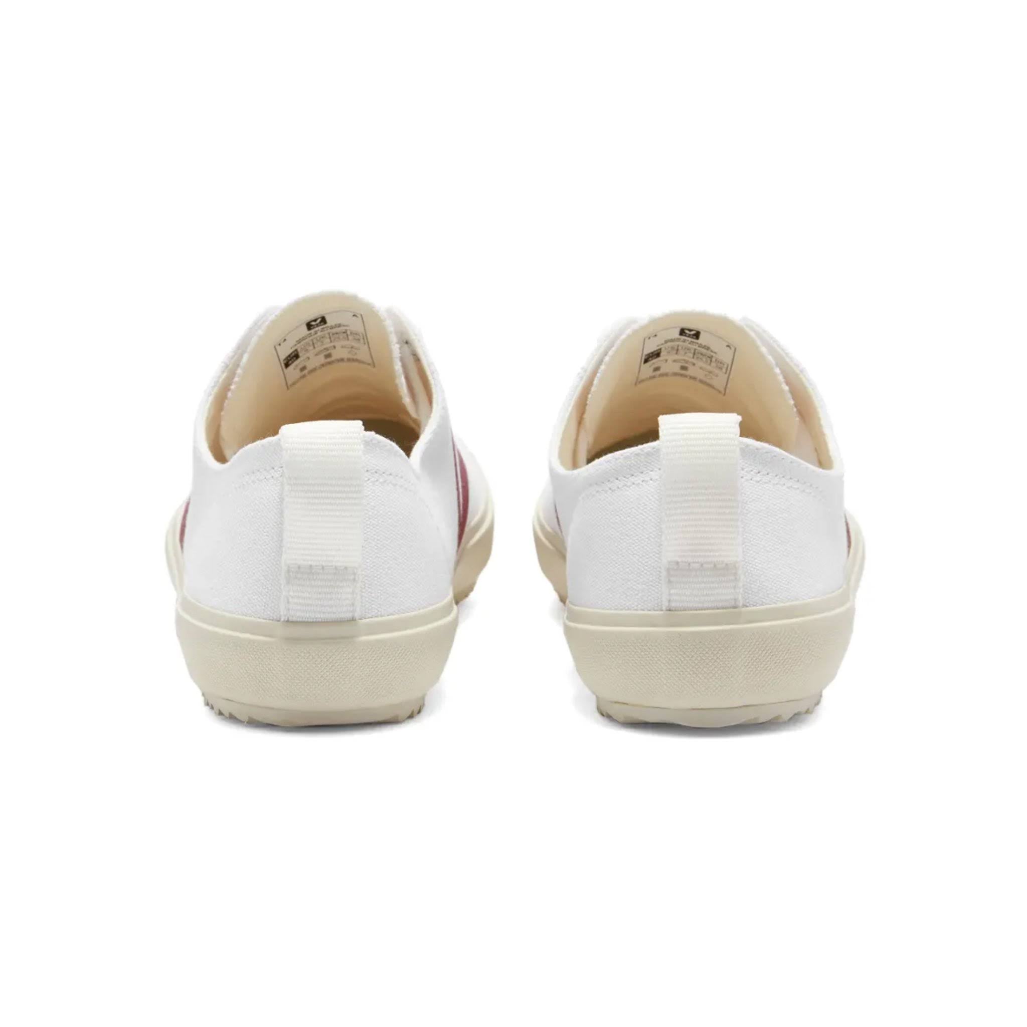 White Canvas Shoes U80361