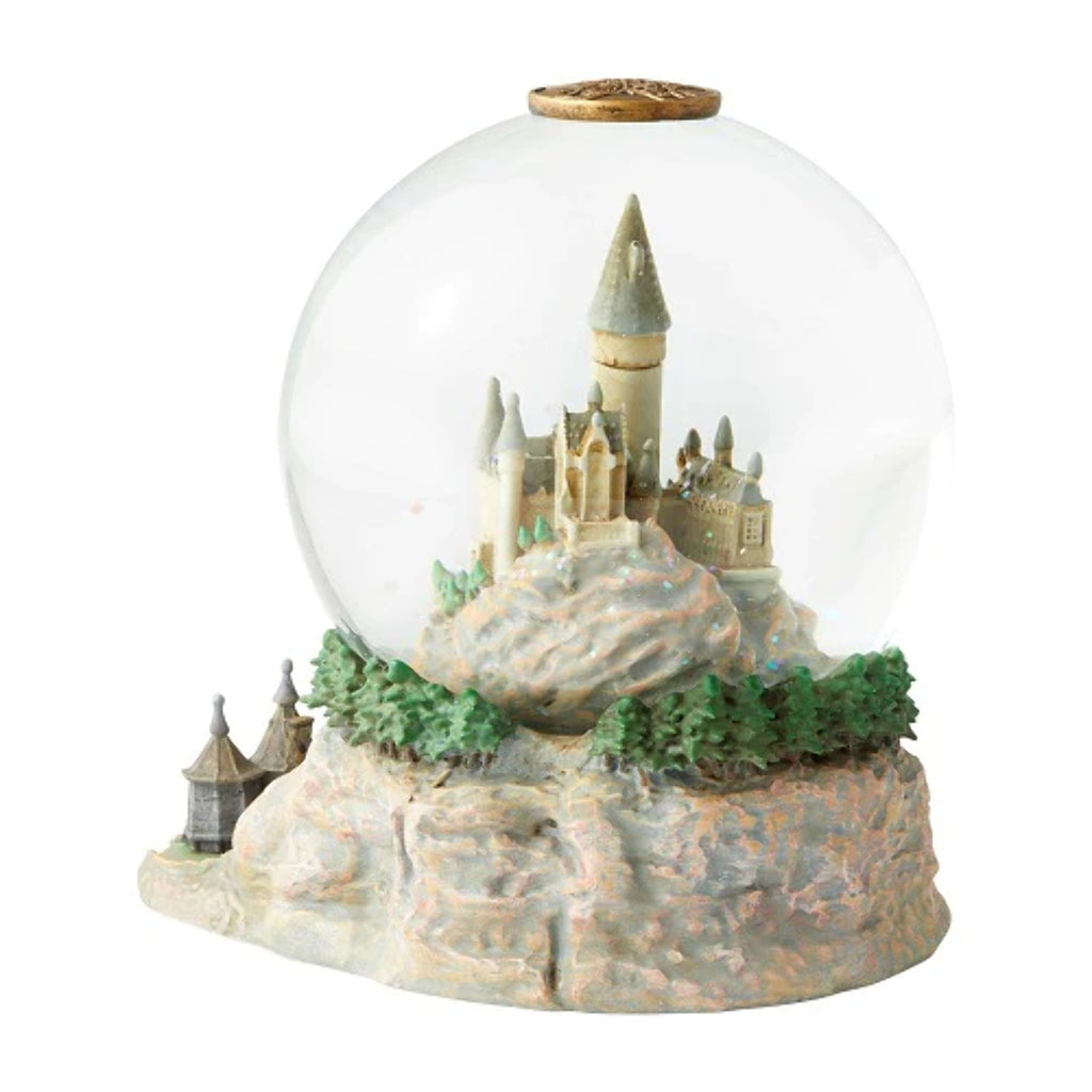 Hogwart's Castle Waterball with Hagrid's Hut R537944