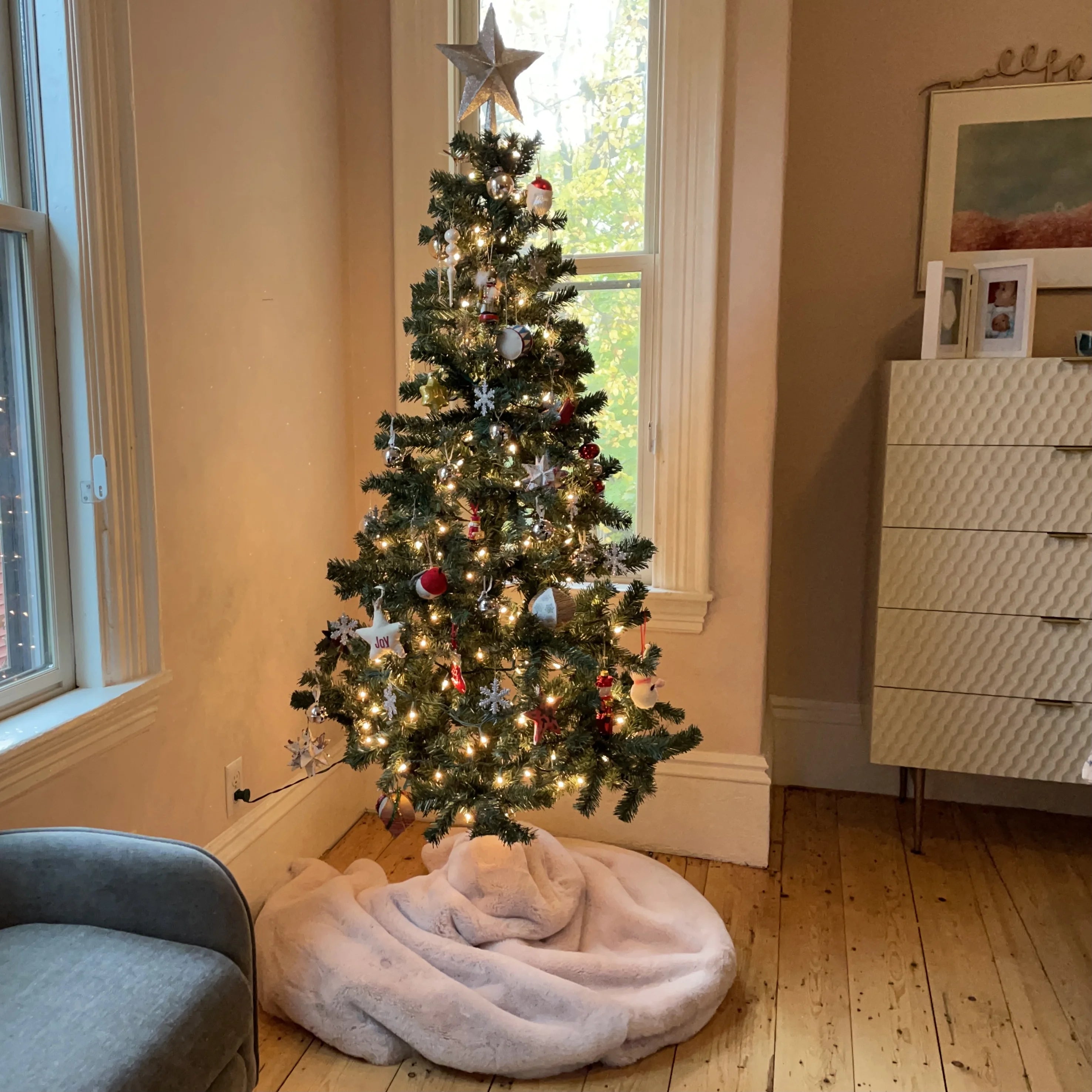 6 ft Unlit Artificial Pencil Christmas Tree M640220