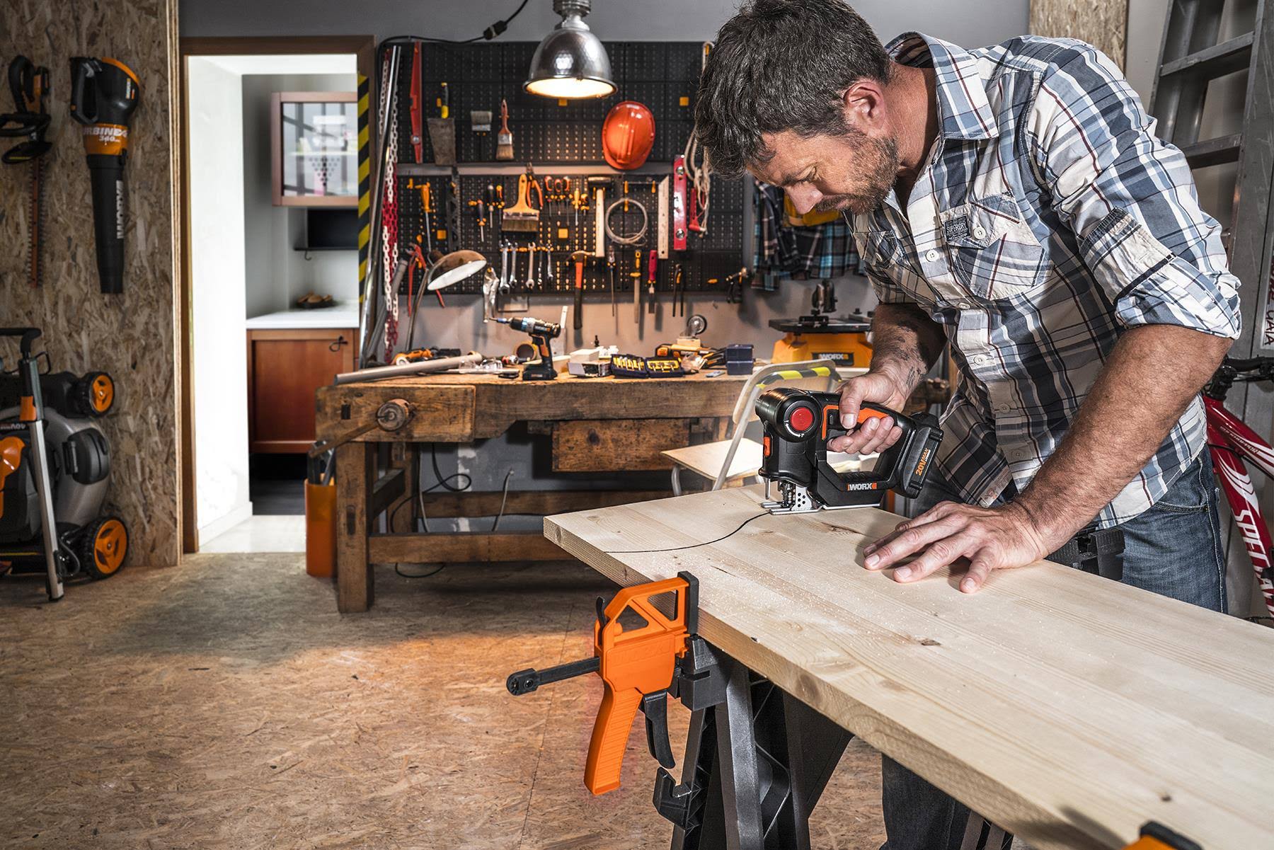 Cordless Reciprocating & Jig Saw W86604